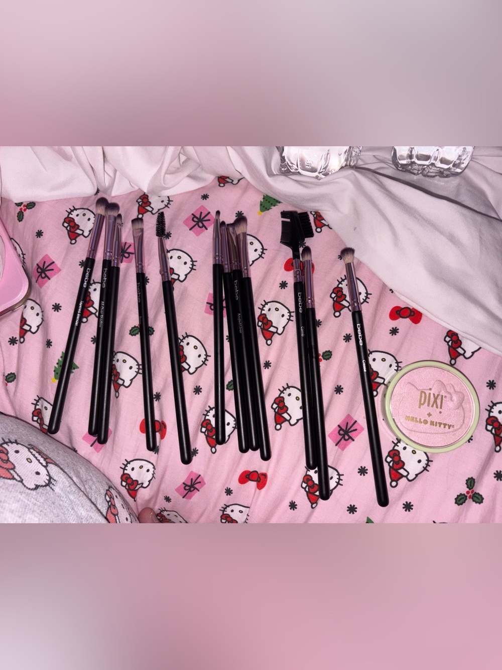 Pixi x Hello Kitty Makeup Brush Set - Black Handles, Pink Accents